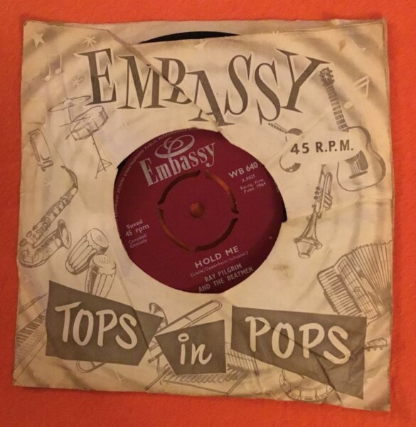 Ray Pilgrim & The Beatmen- Hold Me & The Typhoons- You're No Good -Embassy Records 7"- 1964