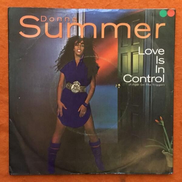 Donna Summer- Love Is In Control -Sometimes Like Butterflies- Warner Records 7" 1982