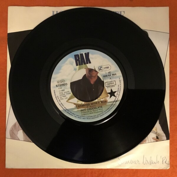 Hot Chocolate- It Started With A Kiss- RAK Records 7" -1982 - Image 3