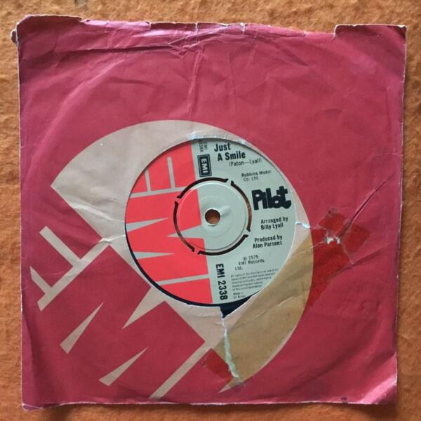Pilot- Just A Smile- Are You In Love- EMI Records 7" - 1975